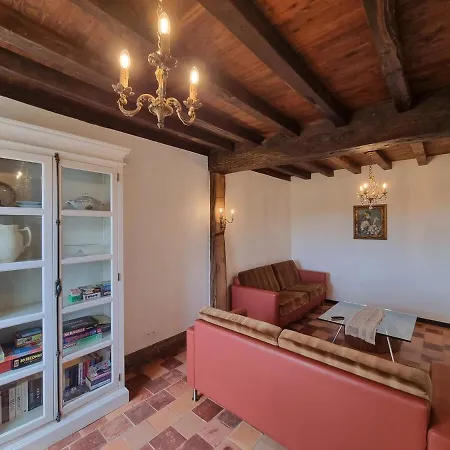 Nyaraló L'histoire Du *